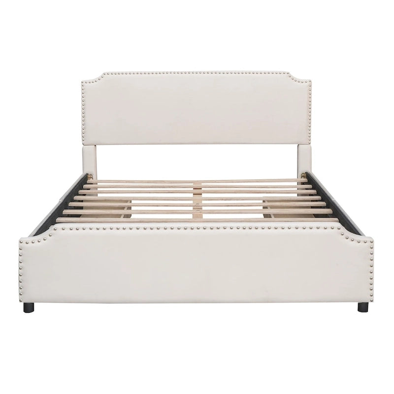 Letto a piattaforma queen size in velluto con bordino borchiato e quattro cassetti