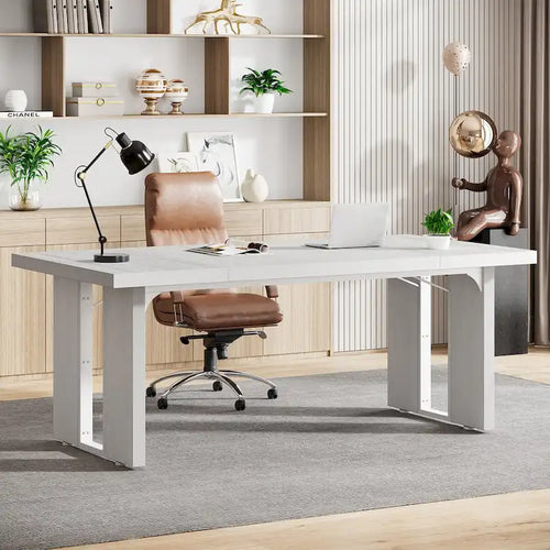 Bureau de direction de 70.9, grand poste de travail informatique