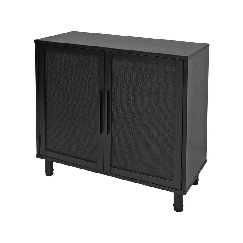 Armário preto com 2 portas e painéis de rattan entrançado